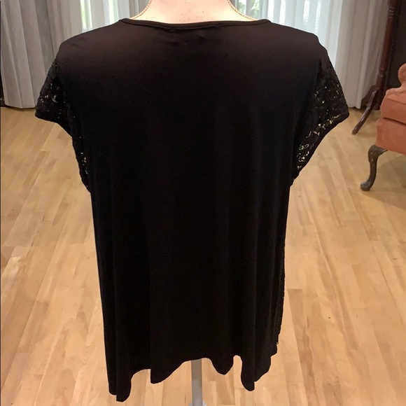Karen Kane Black Lace Handkerchief Tee EUC - Picture 5 of 7